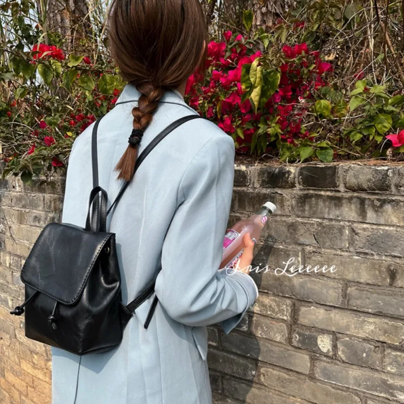 Vintage PU Leather Mini Backpack Korean Fashion Casual Solid Color Simple Shoulder Bags Drawstring Buckle Cute Handbag for Women
Vintage PU Leather Mini Backpack Korean Fashion Casual Solid Color Simple Shoulder Bags Drawstring Buckle Cute Handbag for Women
