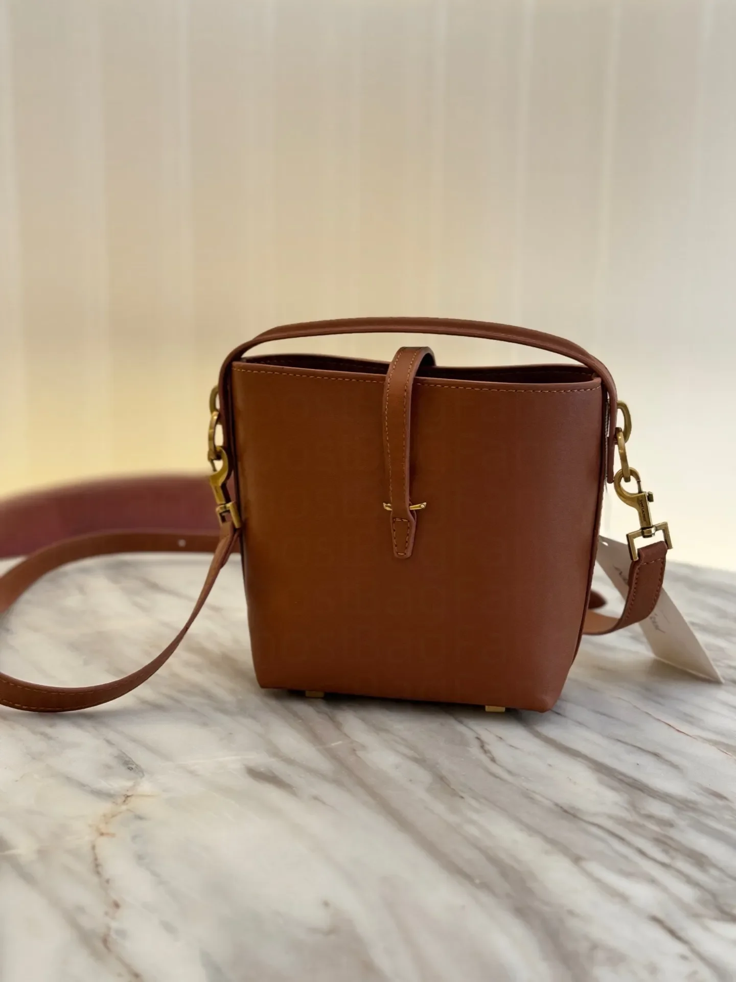 Women's Strap Shoulder Bag High Quality Women's Handbag Fashion Casual Travel Crossbody Bags FD
Women's Strap Shoulder Bag High Quality Women's Handbag Fashion Casual Travel Crossbody Bags FD