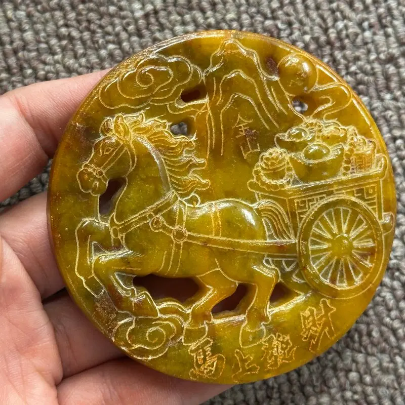 Exquisite Jade Carving Xiuyu Zodiac Horse Pulling Yuanbao gold ingot Handle piece Attracting Wealth Classical handicraft
Exquisite Jade Carving Xiuyu Zodiac Horse Pulling Yuanbao gold ingot Handle piece Attracting Wealth Classical handicraft