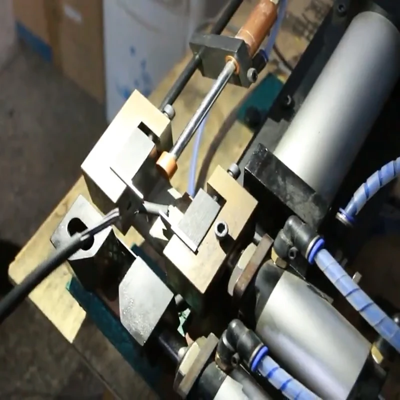3F 4FN Pneumatic Electric Wire Stripping Machine Small Mini Power Cord Cable Hot Peeling Twisting wire Machine
3F 4FN Pneumatic Electric Wire Stripping Machine Small Mini Power Cord Cable Hot Peeling Twisting wire Machine