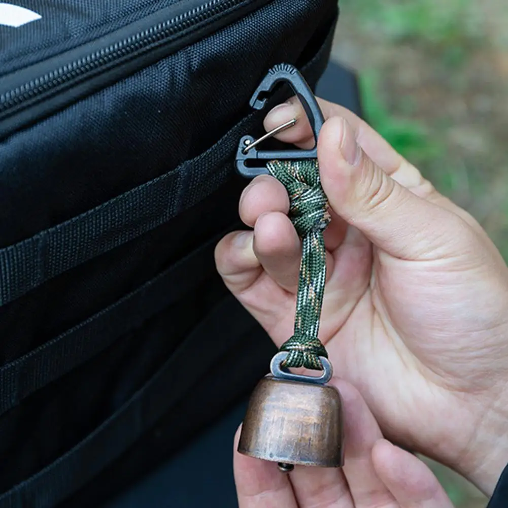 1pcs Random Color Vintage Metal Bell Mountain Climbing Keychain Super Loud For Outdoor Hiking Camping X3M9
1pcs Random Color Vintage Metal Bell Mountain Climbing Keychain Super Loud For Outdoor Hiking Camping X3M9