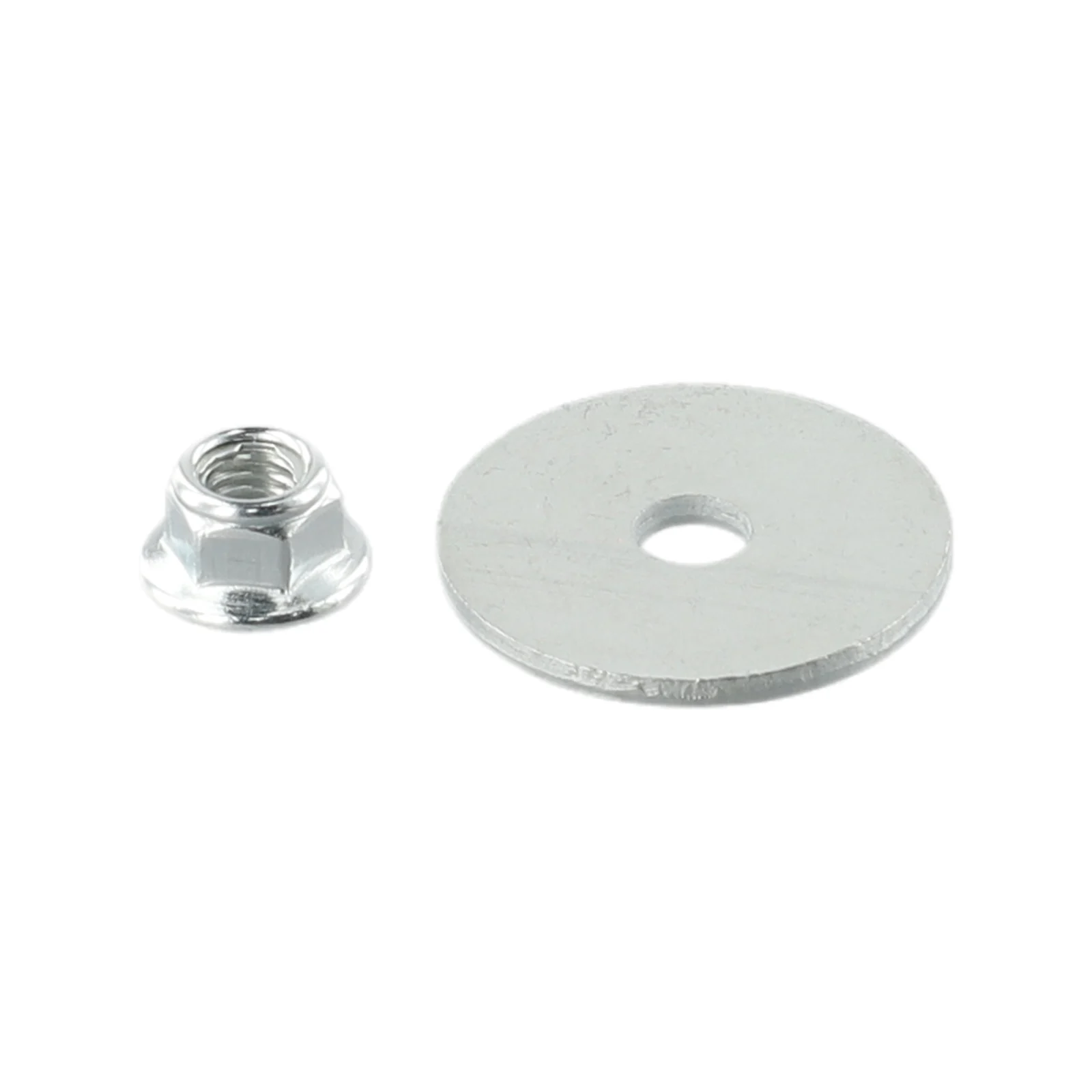 3pcs Grass Trimmers Blade Base Plastic Cover Replacment Accessory Garden Trimmer Tools Lawn Mower Power Tools Attachment
3pcs Grass Trimmers Blade Base Plastic Cover Replacment Accessory Garden Trimmer Tools Lawn Mower Power Tools Attachment