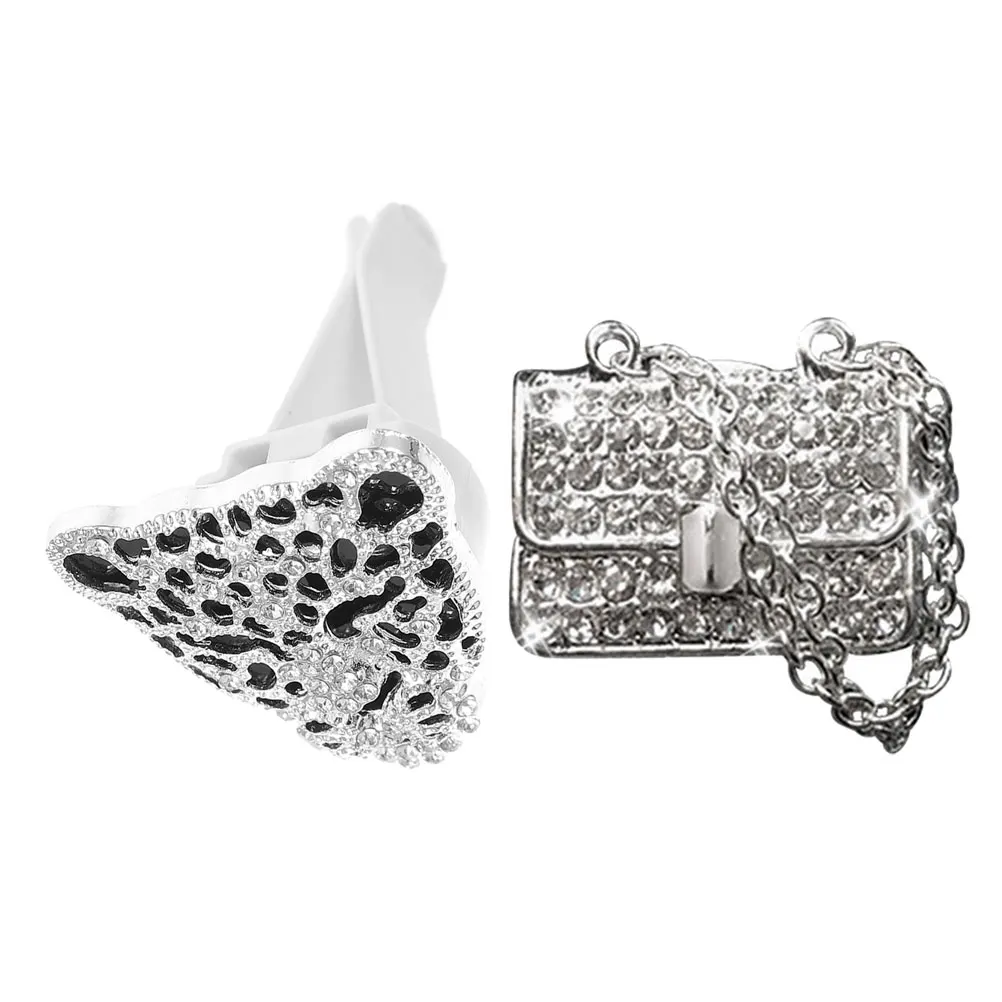 2Pcs Car Air Vent Clips Leopard Head Perfume Fashion Rhinestone Decorations Silver Travel Accessories Interior Aroma
2Pcs Car Air Vent Clips Leopard Head Perfume Fashion Rhinestone Decorations Silver Travel Accessories Interior Aroma