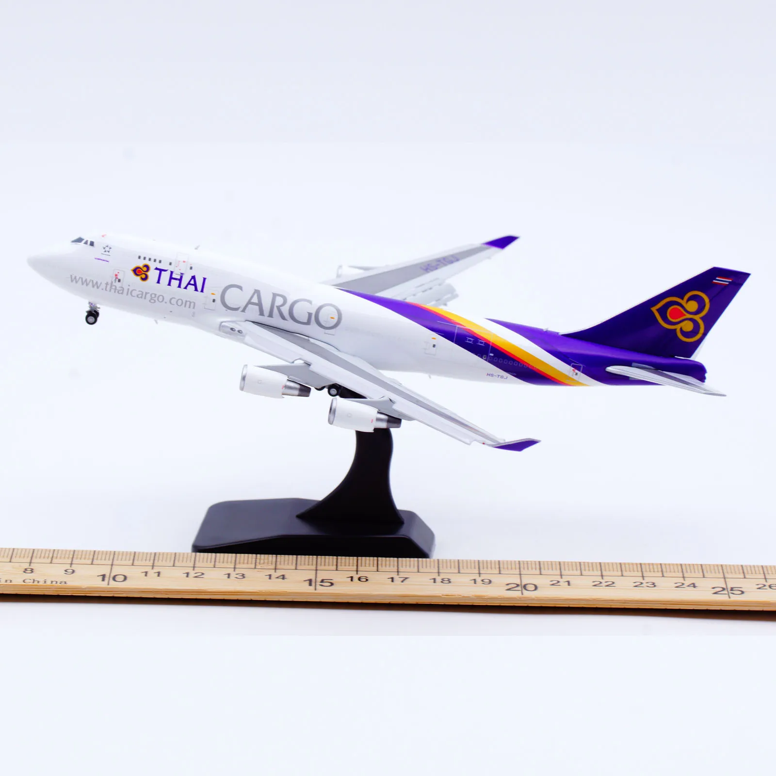 XX40017A Alloy Collectible Plane Gift JC Wings 1:400 Thai Cargo Boeing 747-400(BCF) Diecast Aircraft Jet Model HS-TGJ Flaps Down
XX40017A Alloy Collectible Plane Gift JC Wings 1:400 Thai Cargo Boeing 747-400(BCF) Diecast Aircraft Jet Model HS-TGJ Flaps Down