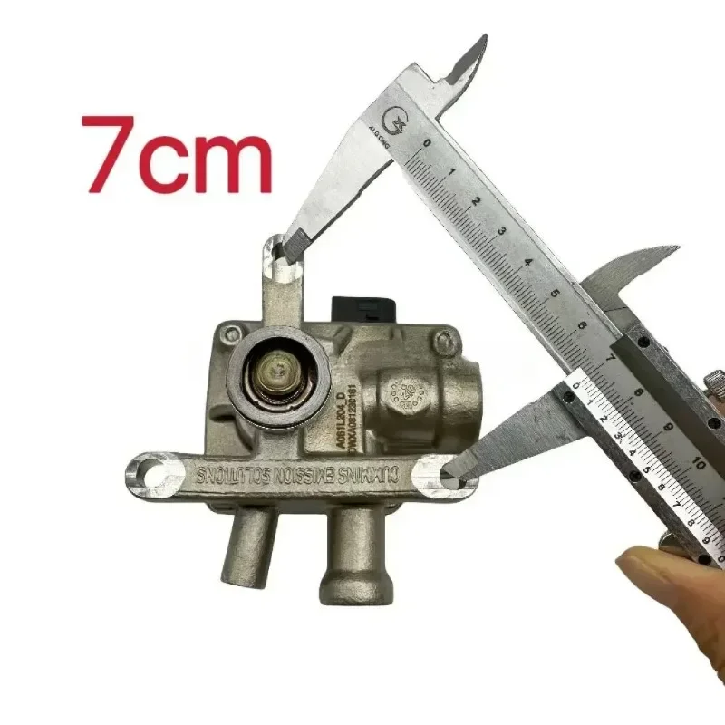 Urea dispenser suitable for European heavy-duty trucks,A0001405339,A0001403939,A0001405439,A0001405539,A0001407439
Urea dispenser suitable for European heavy-duty trucks,A0001405339,A0001403939,A0001405439,A0001405539,A0001407439