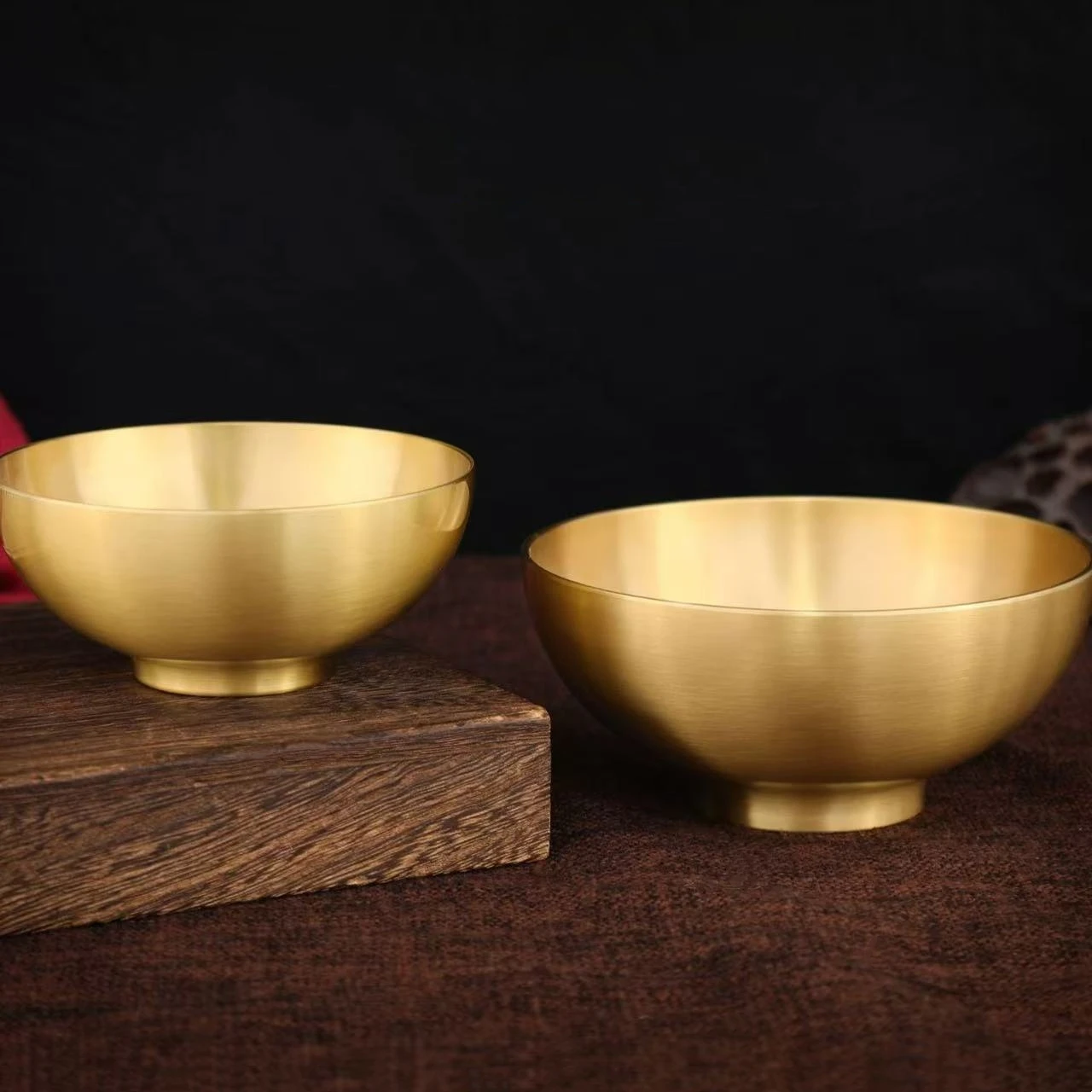 Handcrafted Vintage Brass Holy Bowl,Engraving Hammer Texture Home Breakfast Cheese Tableware,12 cm Snack Bowl Table Decoration
Handcrafted Vintage Brass Holy Bowl,Engraving Hammer Texture Home Breakfast Cheese Tableware,12 cm Snack Bowl Table Decoration