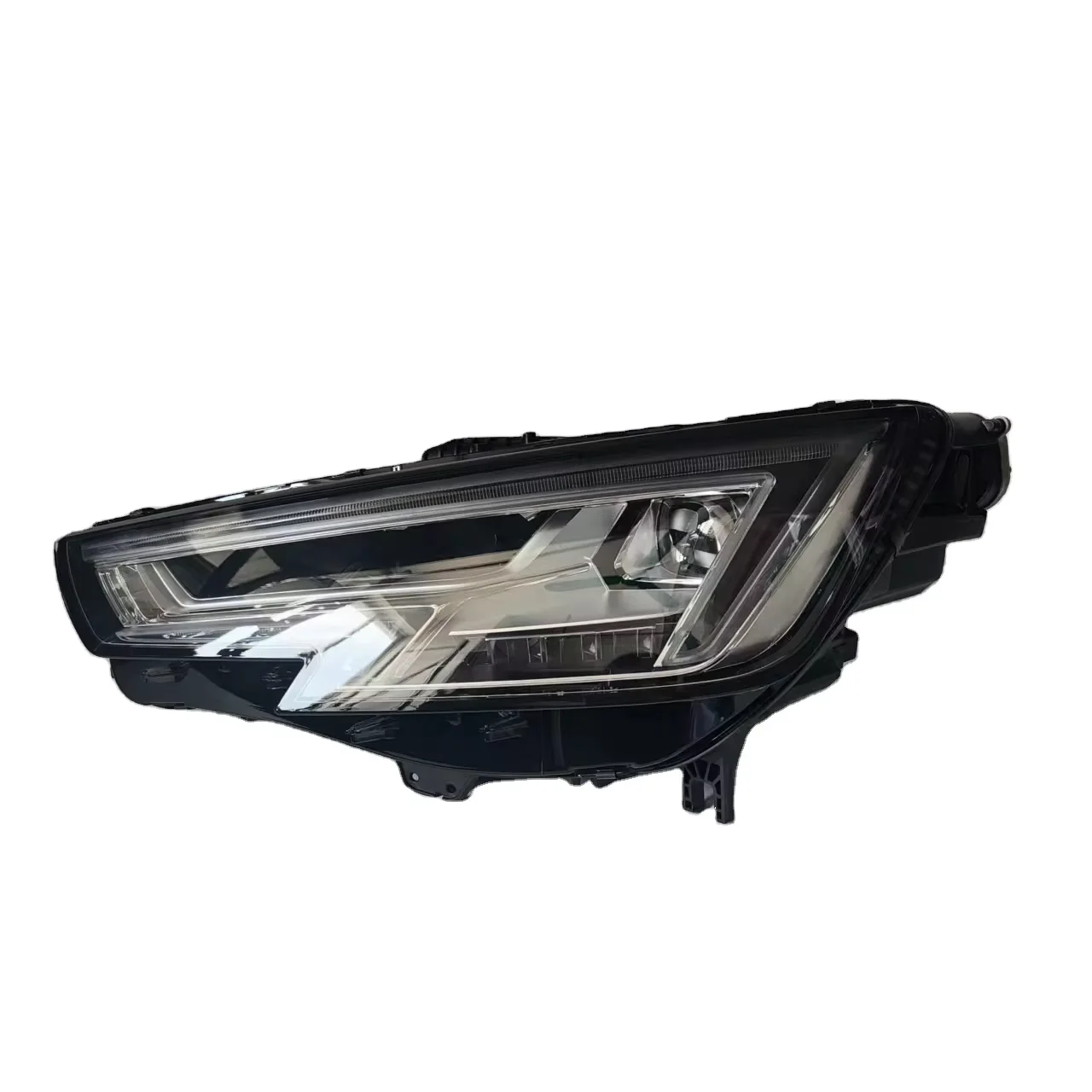 High Quality Car LED Headlamp Headlight Plug and Play for audiA4B10 Head Lamp Head Light
High Quality Car LED Headlamp Headlight Plug and Play for audiA4B10 Head Lamp Head Light
