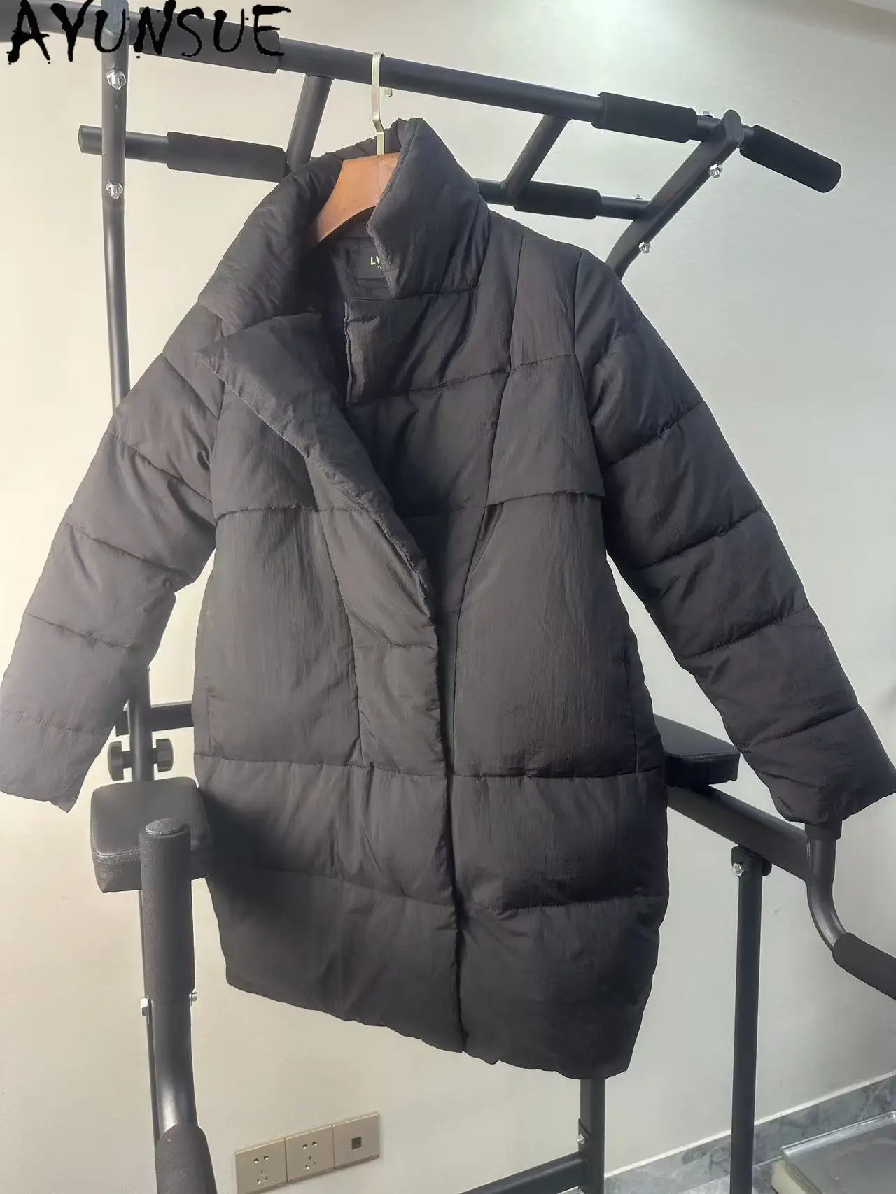 AYUNSUE Winter Jacket Women Clothes Mid-length Parkas Woman Cotton Coats Unique Coat Promotion Minor Flaws No Refund No Exchange
AYUNSUE Winter Jacket Women Clothes Mid-length Parkas Woman Cotton Coats Unique Coat Promotion Minor Flaws No Refund No Exchange