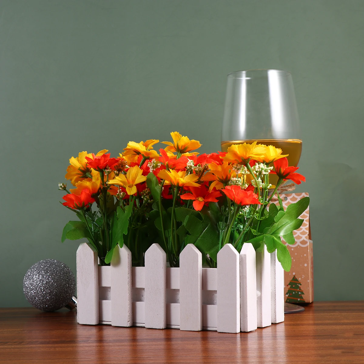 Artificial Flowers Simulation Daisy Faux Baskets Home Decor Lifelike Adornment Photography Props Wedding Decoration Use
Artificial Flowers Simulation Daisy Faux Baskets Home Decor Lifelike Adornment Photography Props Wedding Decoration Use