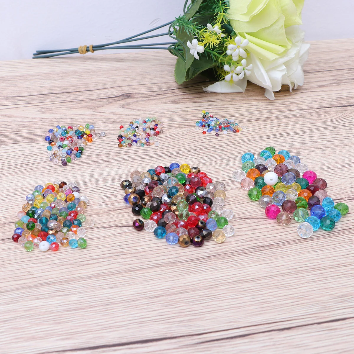 550Pcs DIY Crystal Beads 2-10mm Bicone Colorful Jewelry Making Beads Set for Bracelets Necklaces Craft Accessories
550Pcs DIY Crystal Beads 2-10mm Bicone Colorful Jewelry Making Beads Set for Bracelets Necklaces Craft Accessories