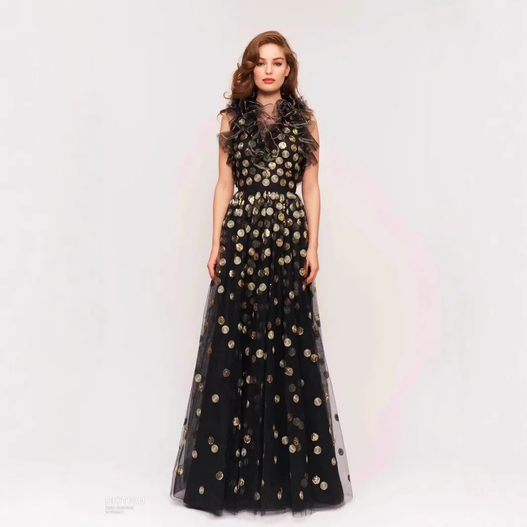 European and American New Ruffled Bare Back Polka Dot Elegant Elegant Stage Performance Banquet Dress
European and American New Ruffled Bare Back Polka Dot Elegant Elegant Stage Performance Banquet Dress