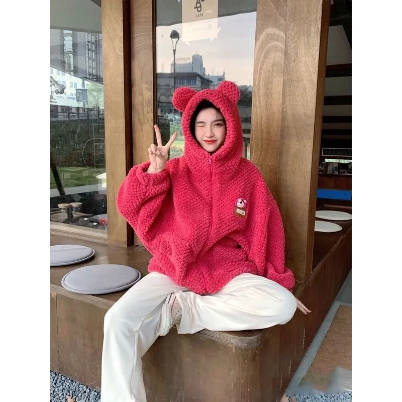 Autumn and winter kawaii new Lotso printed cute hooded coat Disney anime girl heart warm thickened coat creative gift wholesale
Autumn and winter kawaii new Lotso printed cute hooded coat Disney anime girl heart warm thickened coat creative gift wholesale
