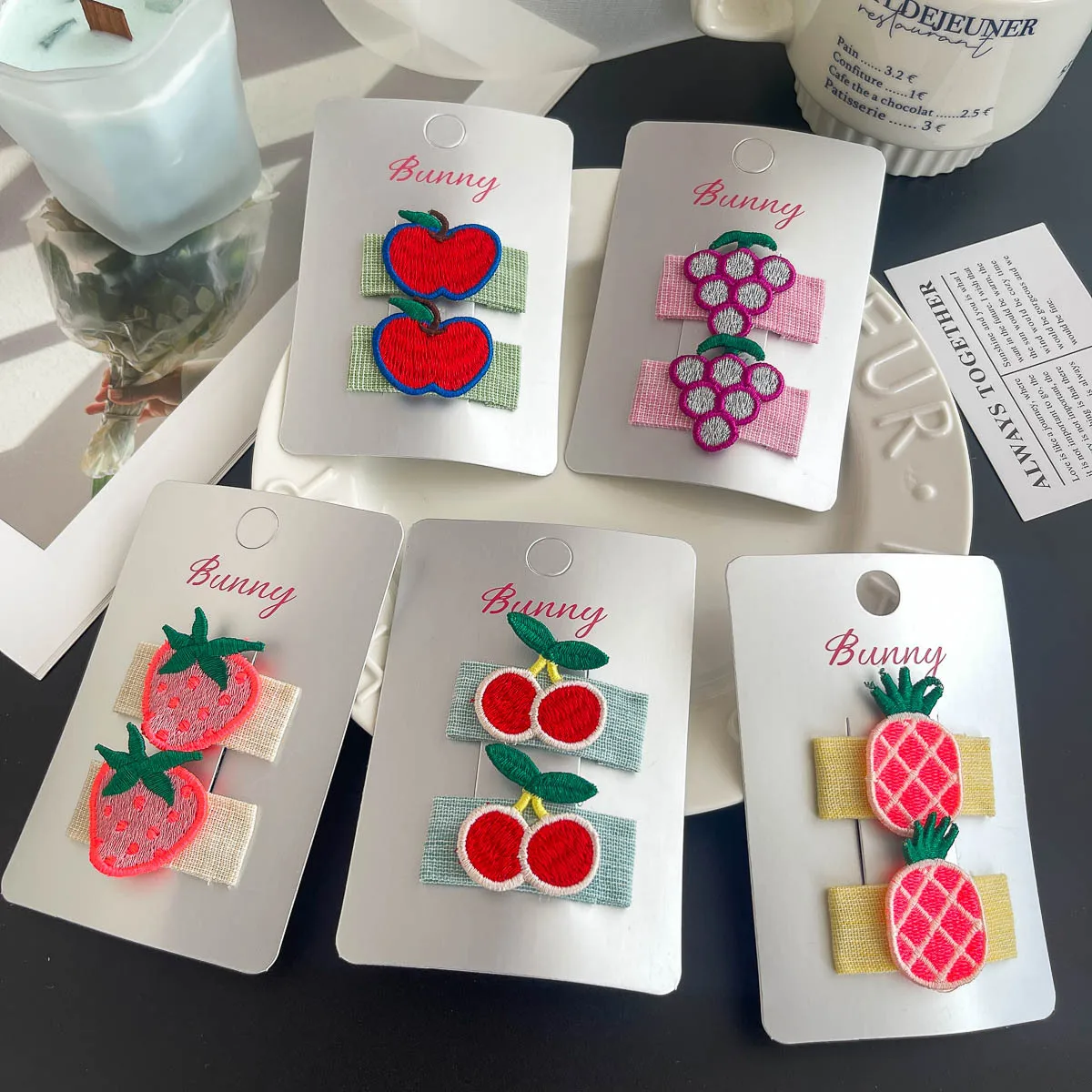 2pcs embroidery fruit BB clip elastic hair band cartoon cute girl hair rope tie rubber band barrettes bangs side clip hairpin
2pcs embroidery fruit BB clip elastic hair band cartoon cute girl hair rope tie rubber band barrettes bangs side clip hairpin