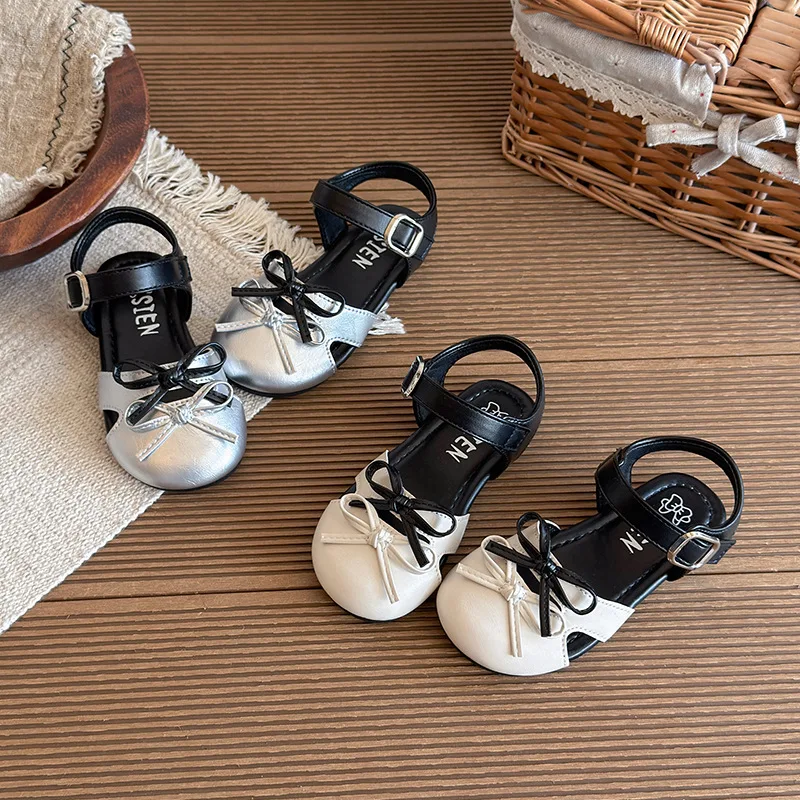 Mumoresip Kids Princess Sandals Korean Style Simple Bows Girls Sandals Versatile 2026 Summer Children Casual Shoes Soft Bottom
Mumoresip Kids Princess Sandals Korean Style Simple Bows Girls Sandals Versatile 2026 Summer Children Casual Shoes Soft Bottom