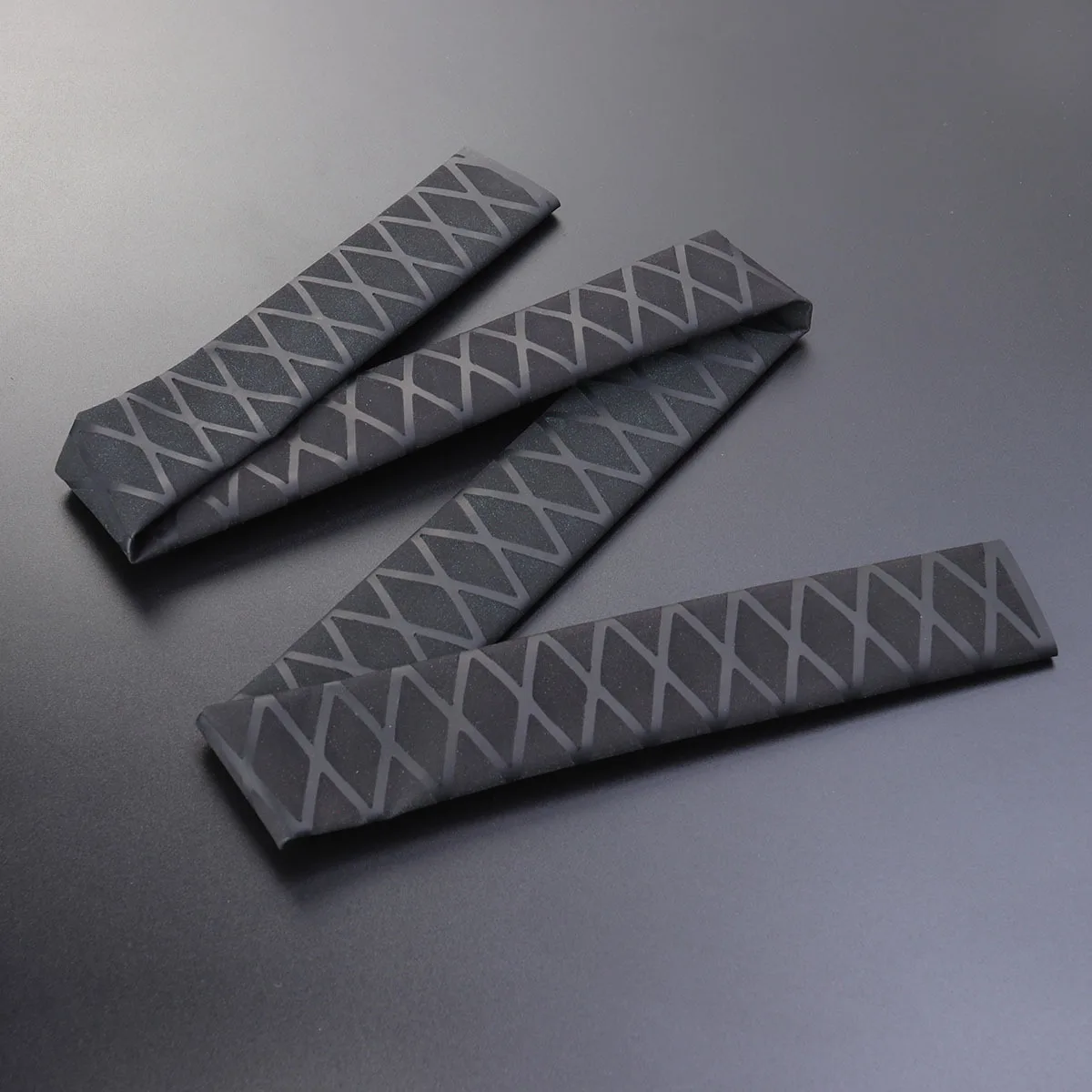 Non-Slip Fishing Rod Handle Sleeve Black Sweat-Absorbing Anti-Static Protective Cover Tackle Accessories Cable Sleeve Electrical 
Non-Slip Fishing Rod Handle Sleeve Black Sweat-Absorbing Anti-Static Protective Cover Tackle Accessories Cable Sleeve Electrical