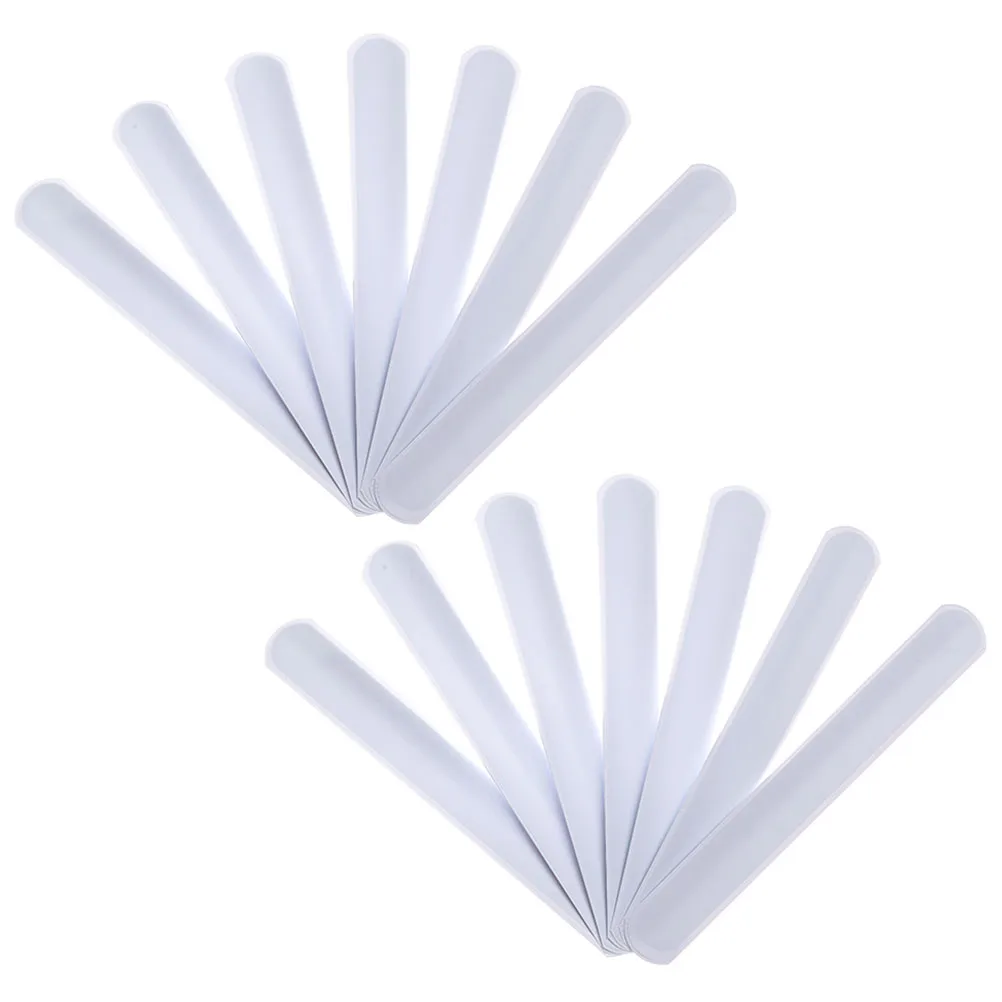 30pcs DIY Slap Bracelets White Blank Wristbands for Party Favors Events Supplies Bulk Snap Toys Bracelet Kits
30pcs DIY Slap Bracelets White Blank Wristbands for Party Favors Events Supplies Bulk Snap Toys Bracelet Kits