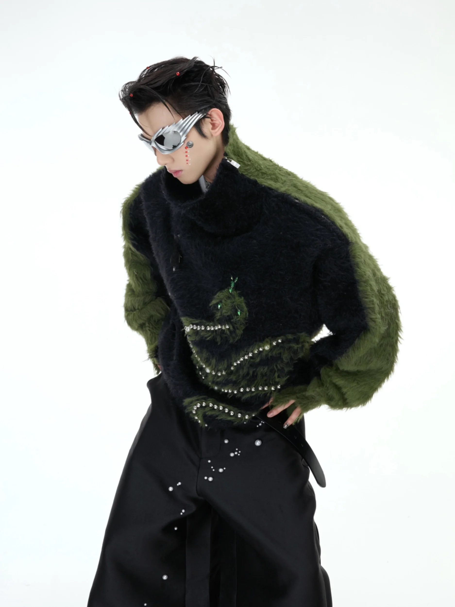 Soft Cozy High Collar Sweater with Pearl Decoration Snake Year Snakeskin Pattern Velvet Texture Winter Casual Knitted Top
Soft Cozy High Collar Sweater with Pearl Decoration Snake Year Snakeskin Pattern Velvet Texture Winter Casual Knitted Top