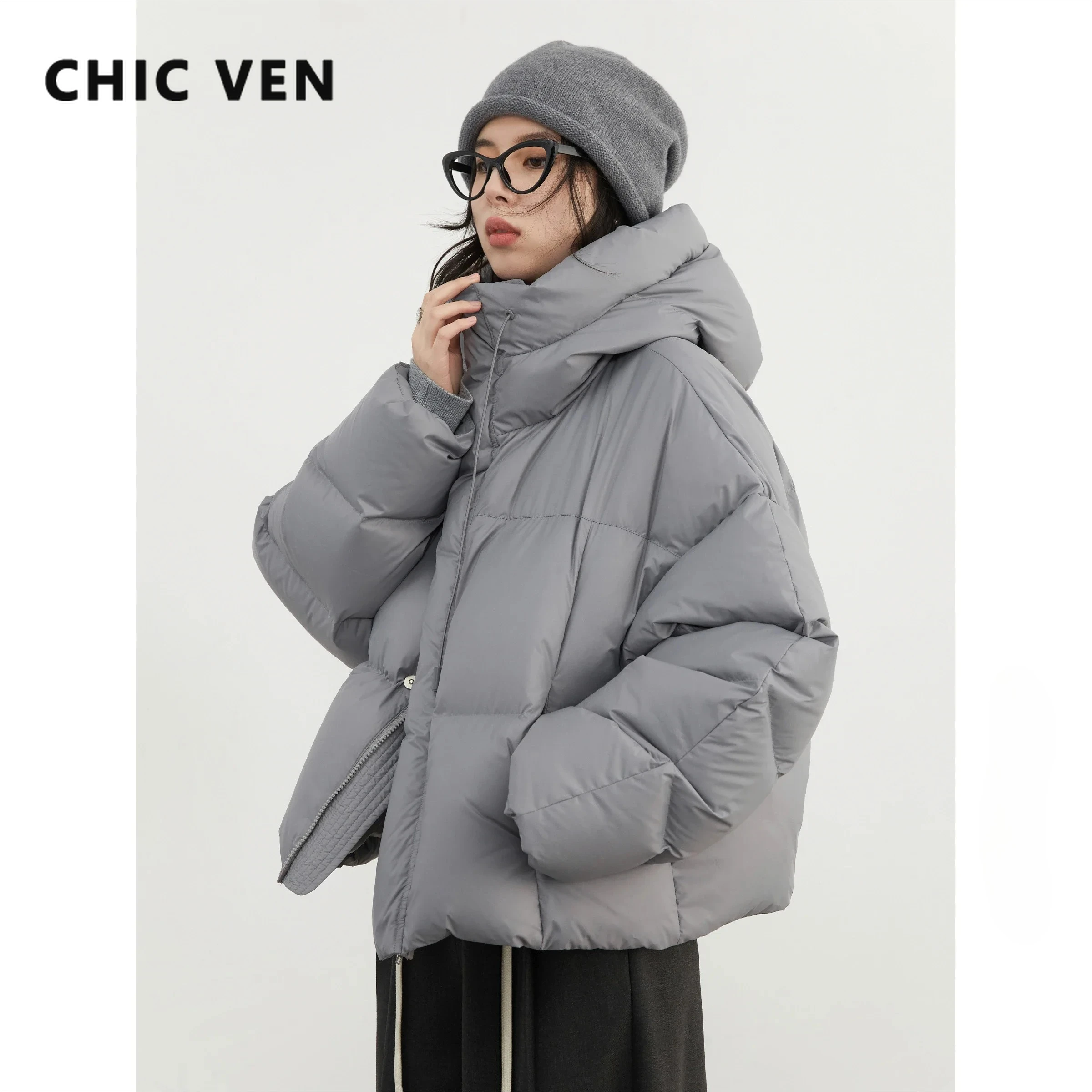 CHIC VEN Fashion Women 90 White Duck Down Coats Short Solid Hooded Warm Ladies Overcoat Girl Jacket Autumn Winter 2026 Clothes
CHIC VEN Fashion Women 90 White Duck Down Coats Short Solid Hooded Warm Ladies Overcoat Girl Jacket Autumn Winter 2026 Clothes