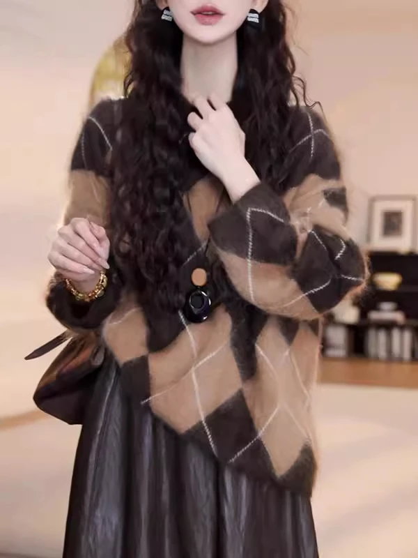 Ретро-свитер с ромбовидным узором, женский, свободный, в стиле оверсайз, осенне-зимняя новинка, стройнящий, высококачественный, универсальный базовый топ
Ретро-свитер с ромбовидным узором, женский, свободный, в стиле оверсайз, осенне-зимняя новинка, стройнящий, высококачественный, универсальный базовый топ