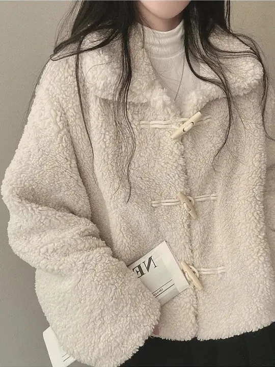 Зимнее хлопковое женское пальто с меховым воротником и пуговицами, теплое модное длинное пальто против старения, женская модная верхняя одежда 
Зимнее хлопковое женское пальто с меховым воротником и пуговицами, теплое модное длинное пальто против старения, женская модная верхняя одежда