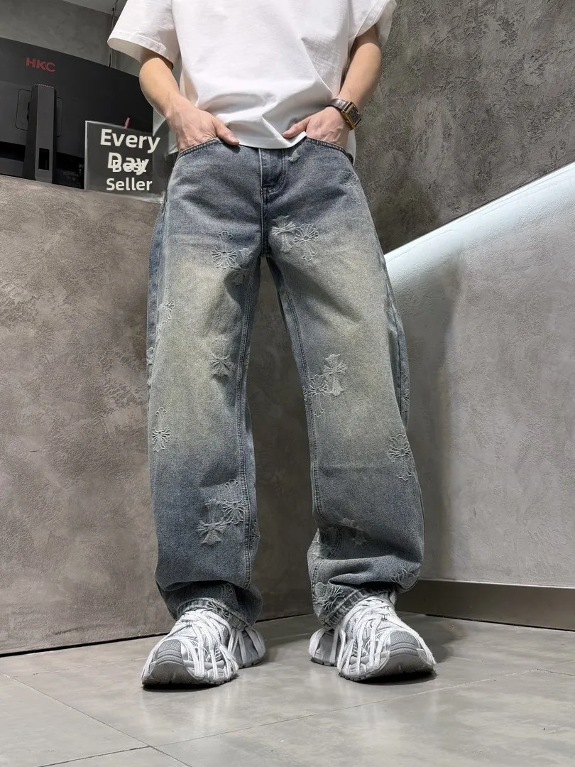 Мужские джинсы прямого кроя с вышивкой в стиле ретро, свободные повседневные брюки, весна-лето, новый стиль, модный дизайн, хлопок, полиэстер
Мужские джинсы прямого кроя с вышивкой в стиле ретро, свободные повседневные брюки, весна-лето, новый стиль, модный дизайн, хлопок, полиэстер