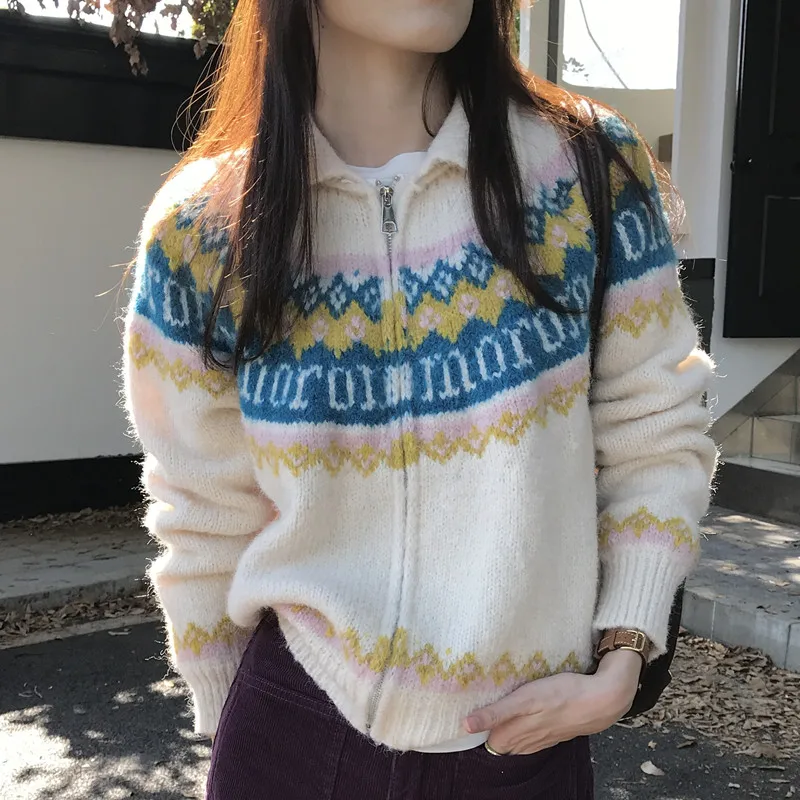Women's Autumn and Winter Gentle Temperament Fair Isle Zipper Sweater Vintage Jacquard Thickened Knitted Cardigan Jacket Coat
Women's Autumn and Winter Gentle Temperament Fair Isle Zipper Sweater Vintage Jacquard Thickened Knitted Cardigan Jacket Coat