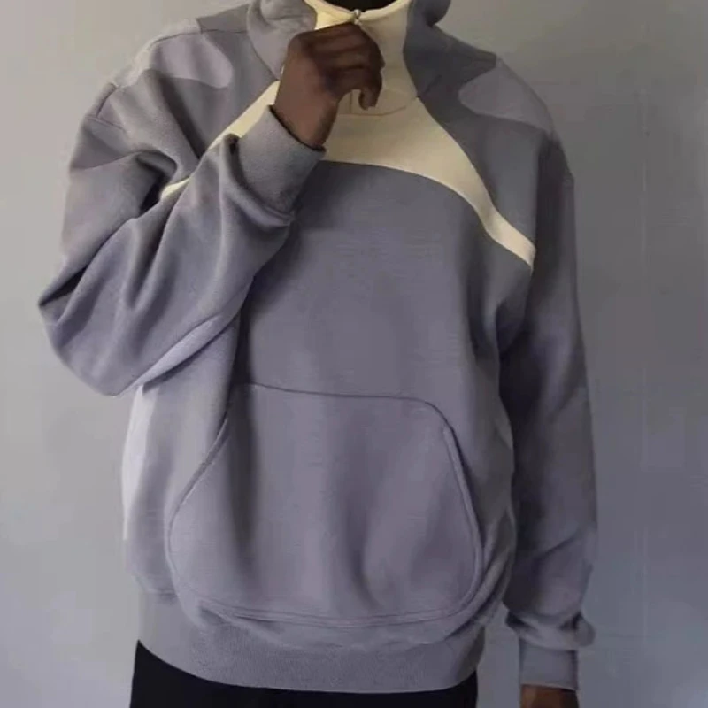 European and American Y2K - inspired Grey Hoodie in Minimalist Style: Flaunting Fashion Allure, Exuding Understated Coolness.
European and American Y2K - inspired Grey Hoodie in Minimalist Style: Flaunting Fashion Allure, Exuding Understated Coolness.