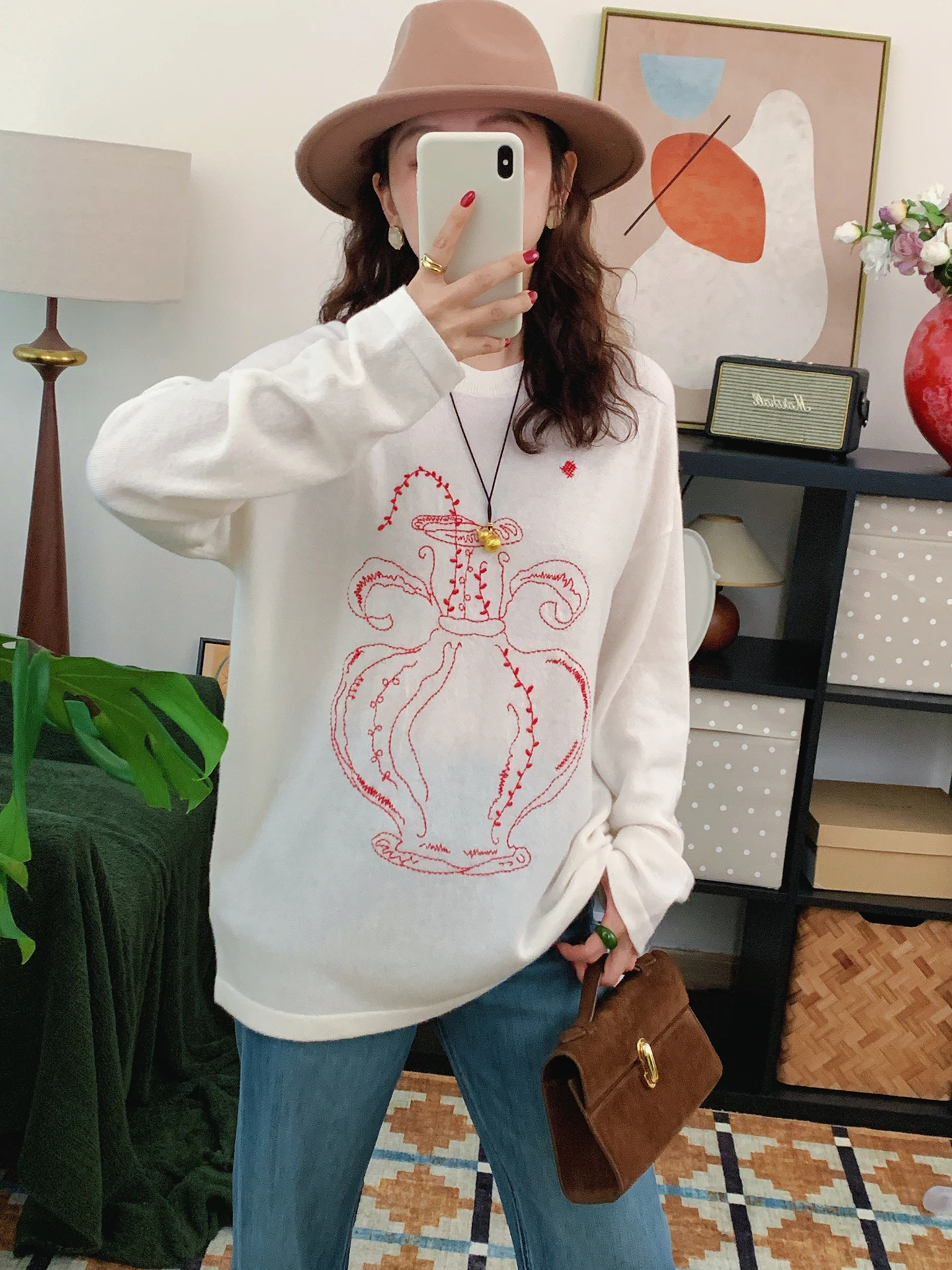 Treasure Vase Heavy Embroidery Camere Sweater Women Loose round Ne Knitted Woolen Sweater Soft Cotton Wool Long Sve
Treasure Vase Heavy Embroidery Camere Sweater Women Loose round Ne Knitted Woolen Sweater Soft Cotton Wool Long Sve