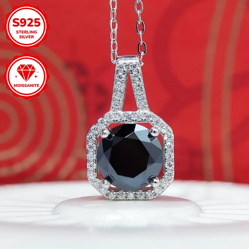 1pc 1/2 Carat Exquisite and Stylish Moissanite Pendant Silver Necklace, Perfect As A Gift for Birthdays or Any Special Occasion.
1pc 1/2 Carat Exquisite and Stylish Moissanite Pendant Silver Necklace, Perfect As A Gift for Birthdays or Any Special Occasion.