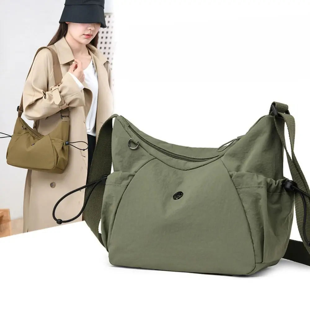 Zipper Closure Shoulder Bag Large Capacity Nylon Women Crossbody Bags Adjustable Strap Ultra-light Messenger Bag Casual Wear
Zipper Closure Shoulder Bag Large Capacity Nylon Women Crossbody Bags Adjustable Strap Ultra-light Messenger Bag Casual Wear