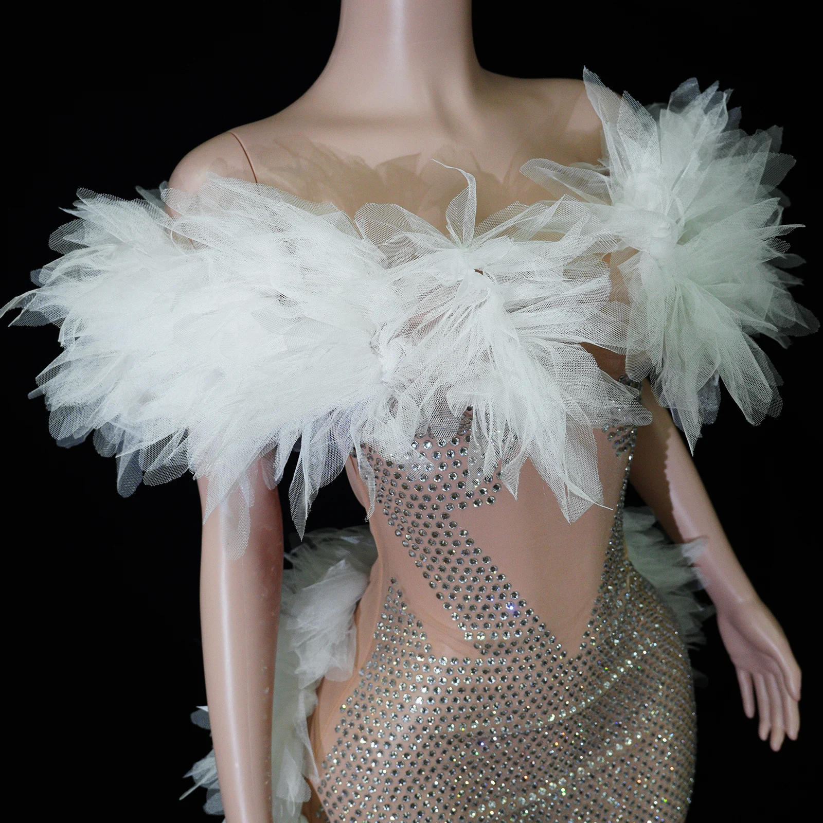 Luxurious Shiny Rhinestone Party Celebration Birthday Short Skirt for Women Sexy Mesh See-Through Stage Performance Costume
Luxurious Shiny Rhinestone Party Celebration Birthday Short Skirt for Women Sexy Mesh See-Through Stage Performance Costume
