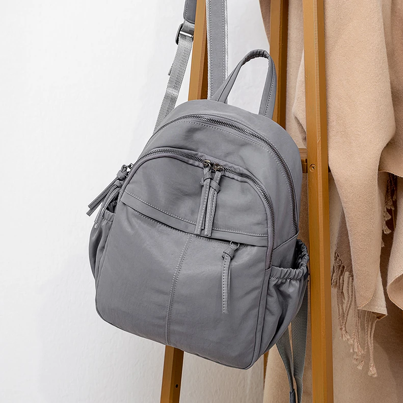 2025 New Fashionable Retro Pleated Nylon Oxford Cloth Backpack Waterproof Anti-theft Casual Versatile Portable Women Bag Trendy
2025 New Fashionable Retro Pleated Nylon Oxford Cloth Backpack Waterproof Anti-theft Casual Versatile Portable Women Bag Trendy