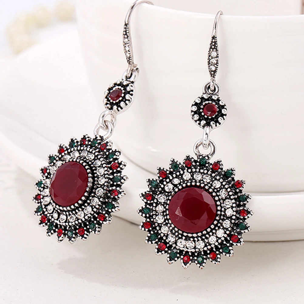 1 Pair Sunflower Earrings Women Bohemia Style Rhinestone Alloy Ear Decor Party Dance Performance Gift Durable Comfortable
1 Pair Sunflower Earrings Women Bohemia Style Rhinestone Alloy Ear Decor Party Dance Performance Gift Durable Comfortable