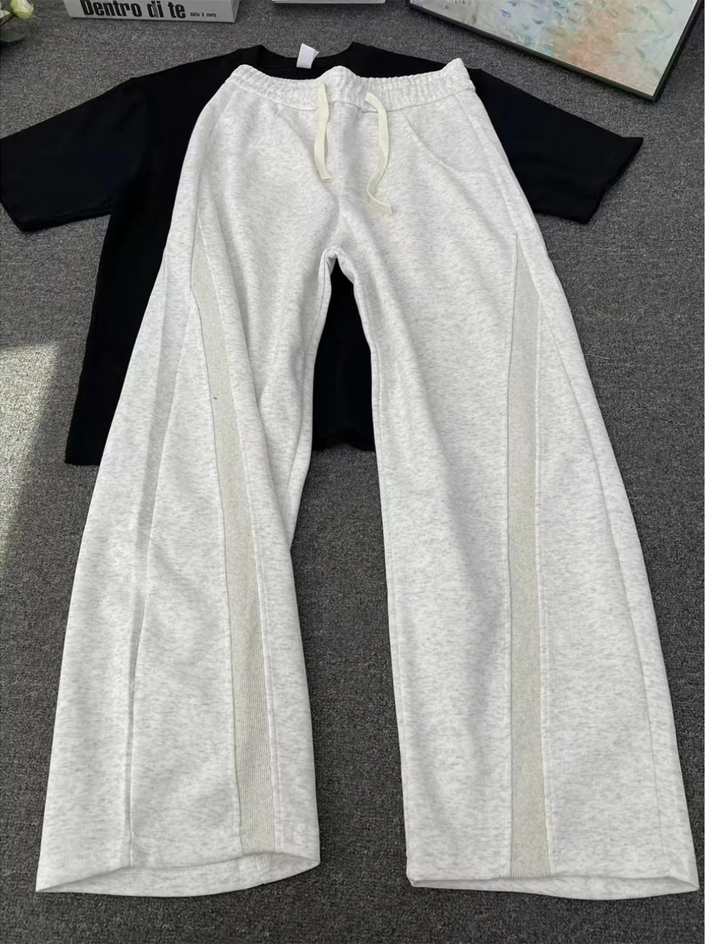 Gray White Side Cut Bend Knife Men's Sweatpants Autumn Lazy Style Drape Straight Leg American Casual Sports Pants
Gray White Side Cut Bend Knife Men's Sweatpants Autumn Lazy Style Drape Straight Leg American Casual Sports Pants