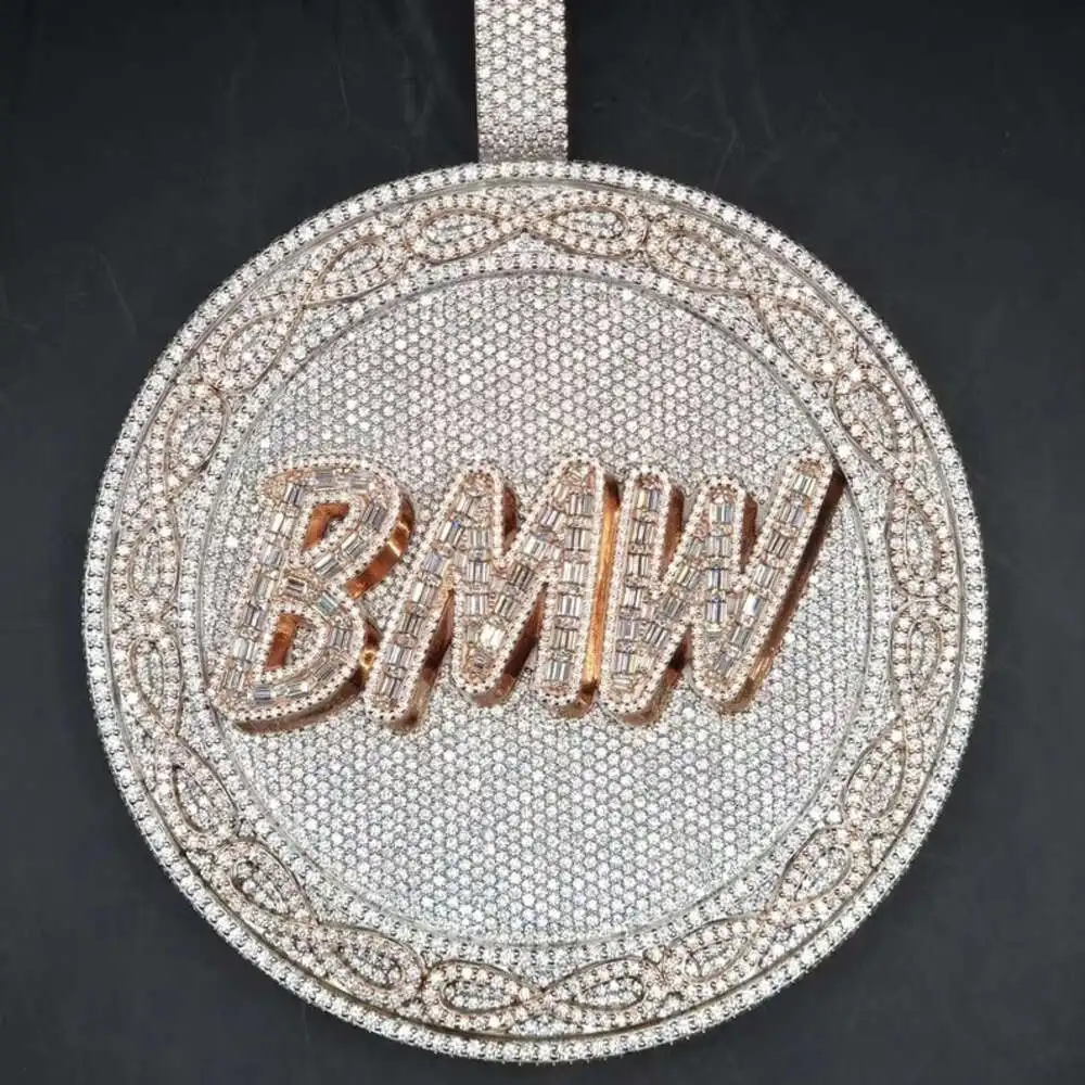 3.5in Round Cutting Baguette Cutting Iced Out Hip Hop Pendant S925 d Color Vvs1 Moissanite Gold Plated Custom Charm Jewelry
3.5in Round Cutting Baguette Cutting Iced Out Hip Hop Pendant S925 d Color Vvs1 Moissanite Gold Plated Custom Charm Jewelry