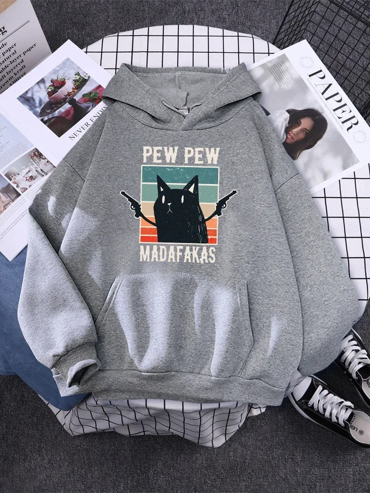 Autumn Outdoor Streetwear All match Casual Female Sportswear Pew Madafaks Cat Hold Guns Warm Fleece Hoodies For Women
Autumn Outdoor Streetwear All match Casual Female Sportswear Pew Madafaks Cat Hold Guns Warm Fleece Hoodies For Women