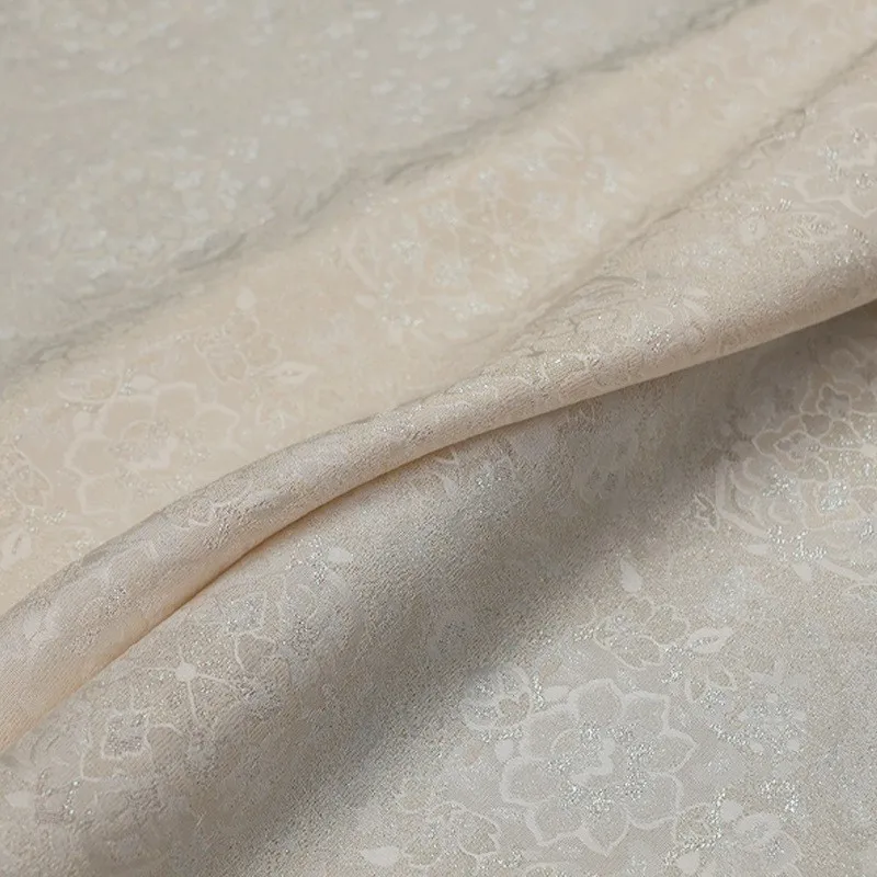 Woven gold pure silk new Chinese-style Hanfu and cheongsam fabric
Woven gold pure silk new Chinese-style Hanfu and cheongsam fabric