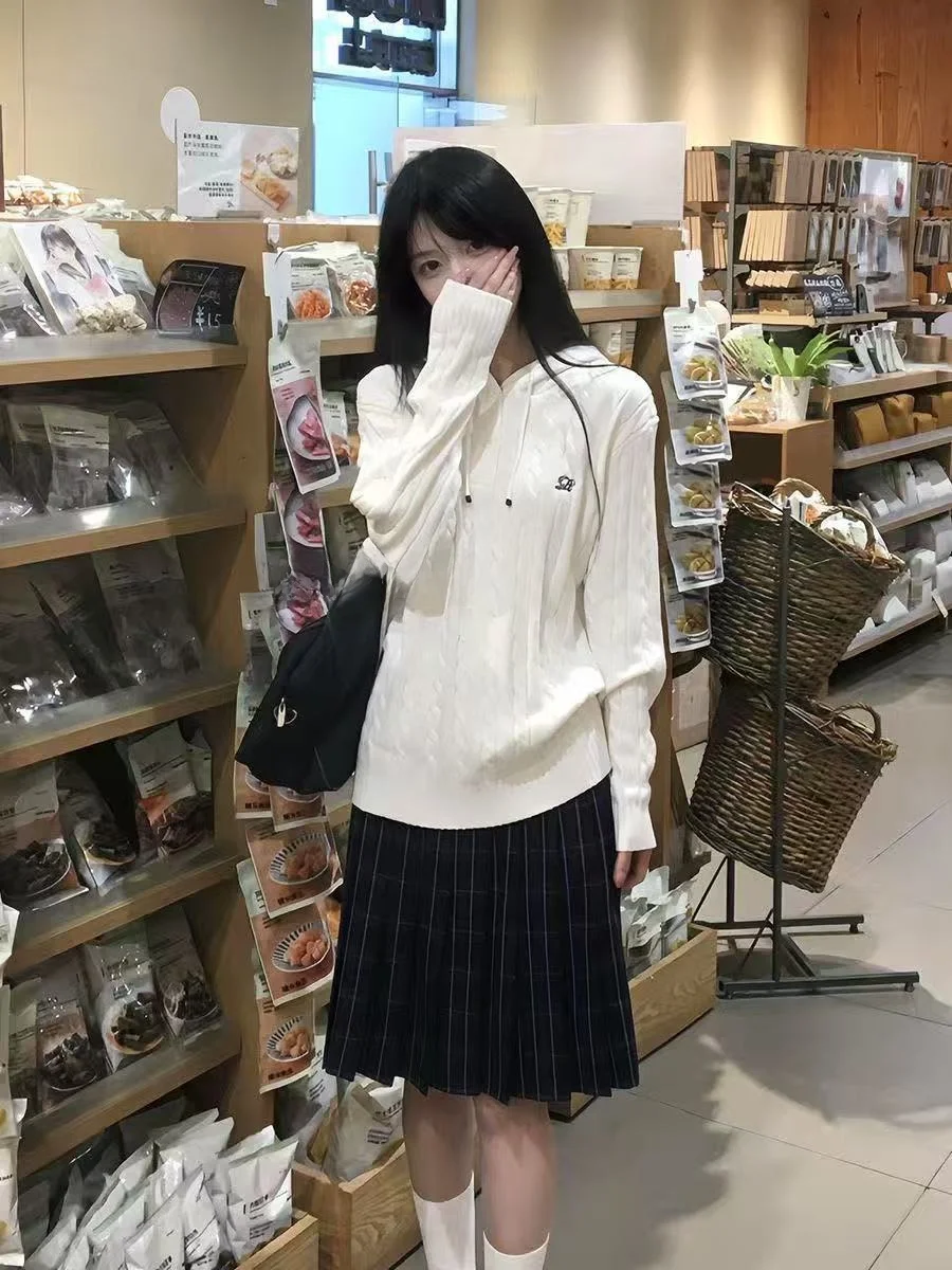 Вязаный свитер College Sle Jk orm Long Sve V Ne Overlap Wear Сакура Pattern Повседневная женская футболка Faion
Вязаный свитер College Sle Jk orm Long Sve V Ne Overlap Wear Сакура Pattern Повседневная женская футболка Faion