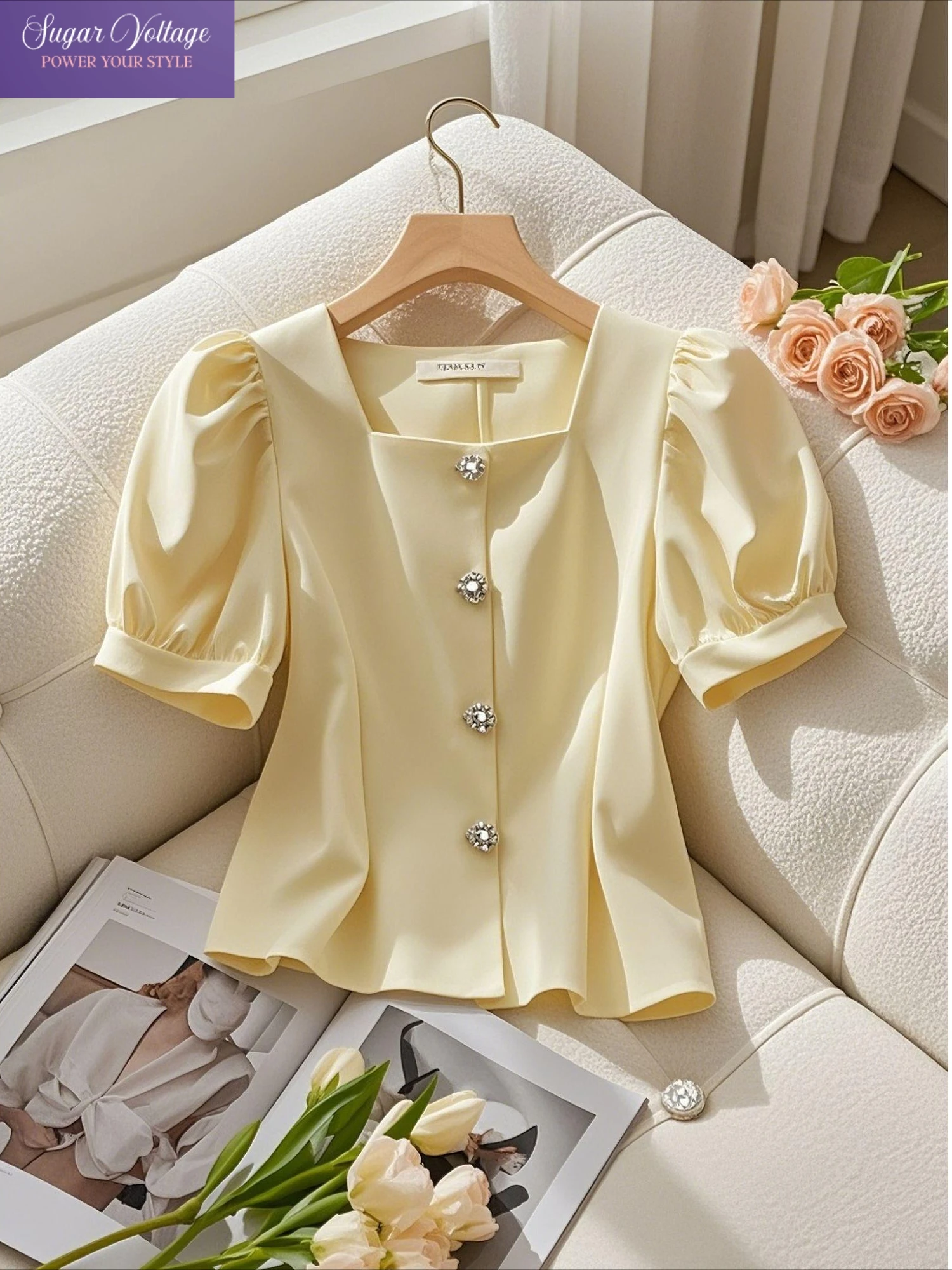 French Elegant Puff Sleeve Blouse Women Sweet Korean Chic Square Neck Shirt with Crystal Buttons Summer Short Sleeve Office Tops
French Elegant Puff Sleeve Blouse Women Sweet Korean Chic Square Neck Shirt with Crystal Buttons Summer Short Sleeve Office Tops