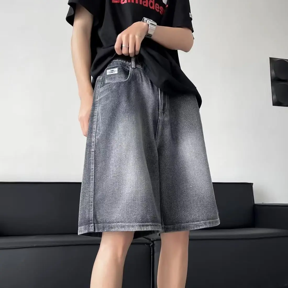 Personality five-point pants men 2025 new summer loose straight leg wide-leg pants senior sense all match denim shorts women
Personality five-point pants men 2025 new summer loose straight leg wide-leg pants senior sense all match denim shorts women