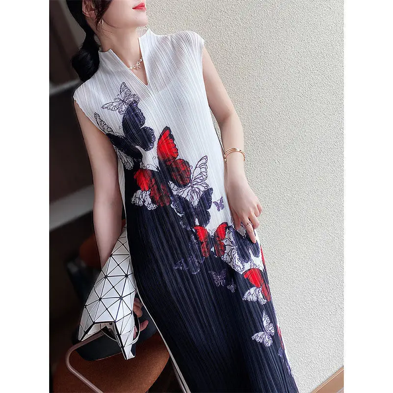 Fold fashion elegant design sense semi -high V -neck print dress female 2023 summer new high -end high -end foreign long skirt
Fold fashion elegant design sense semi -high V -neck print dress female 2023 summer new high -end high -end foreign long skirt