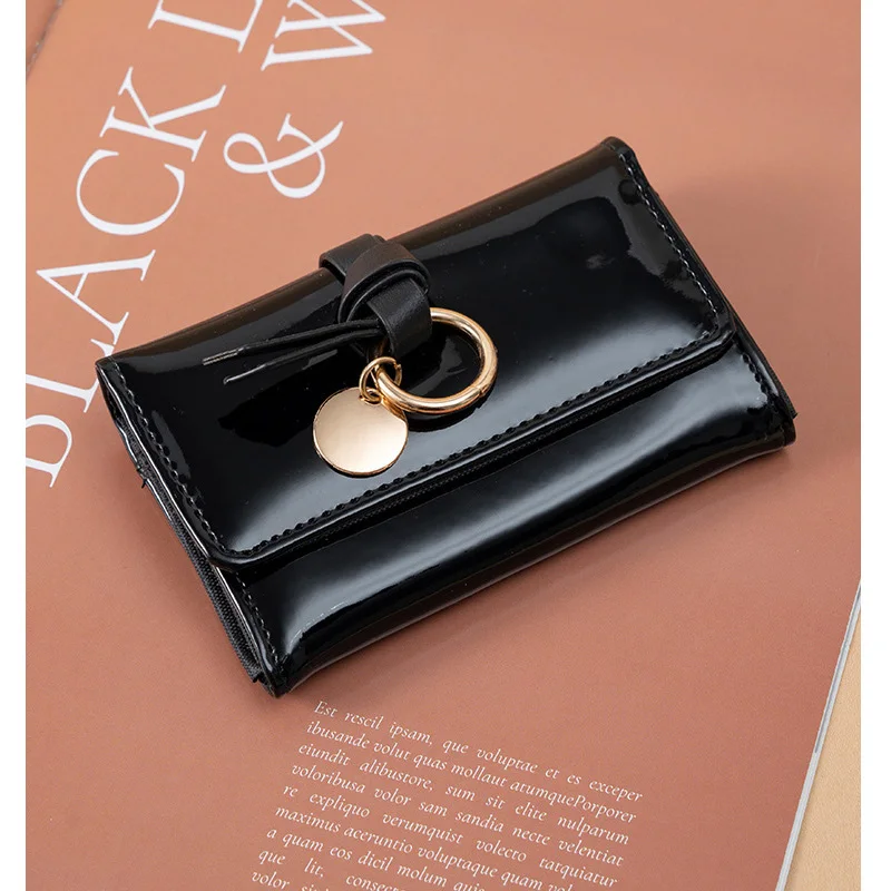 Women's Purse 2024 New Patent Leather Fashion Buckle Wallet Multi-card Ring Hardware Card Bag Small Coin Purse
Women's Purse 2024 New Patent Leather Fashion Buckle Wallet Multi-card Ring Hardware Card Bag Small Coin Purse
