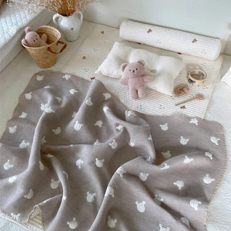 MILANCEL New Baby Blanket Toddler Double Sided Embroidered Bear Blanket 80*150cm
MILANCEL New Baby Blanket Toddler Double Sided Embroidered Bear Blanket 80*150cm