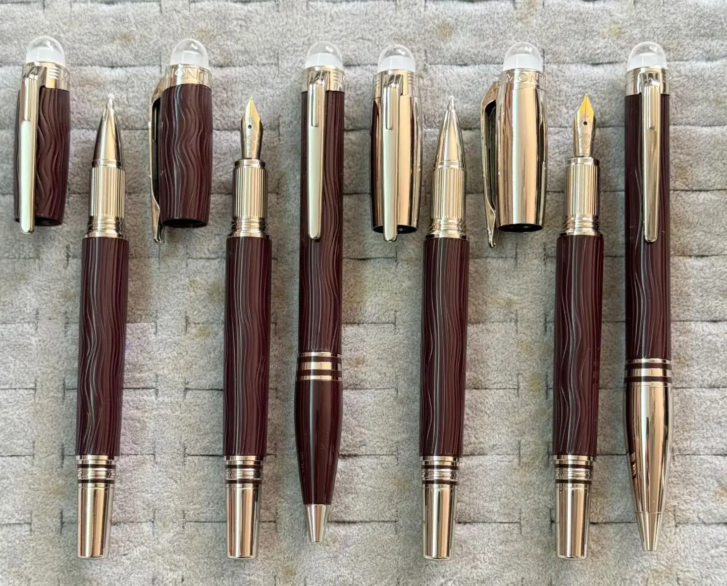 2026 Fountain Pen Luxury Rollerball Pen Premium Smooth Writing Business Signature Pen Office Stationery Gift Casual Daily Use
2026 Fountain Pen Luxury Rollerball Pen Premium Smooth Writing Business Signature Pen Office Stationery Gift Casual Daily Use