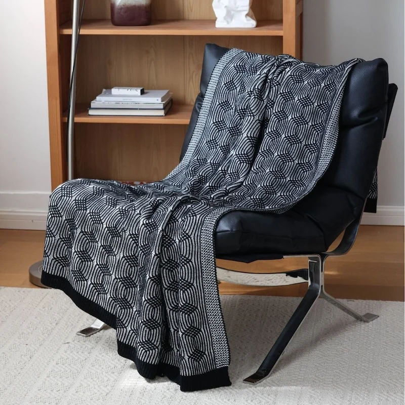 Black Geometric Knitted Blanket Blue Bedspread Modern Art Lines Decorative For Sofa Throw Warm Living Room Bedding Home Decorate
Black Geometric Knitted Blanket Blue Bedspread Modern Art Lines Decorative For Sofa Throw Warm Living Room Bedding Home Decorate
