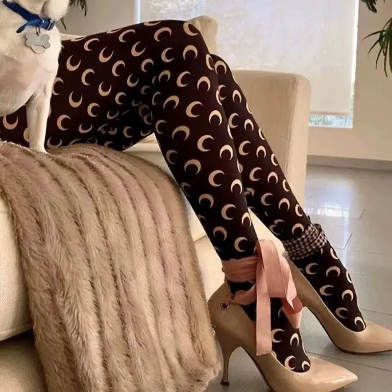 Spring Summer Y2k Retro Design Sense Women's Clothing Moon Printed Women's Pants Slimming Elastic Jumpsuit Leggings
Spring Summer Y2k Retro Design Sense Women's Clothing Moon Printed Women's Pants Slimming Elastic Jumpsuit Leggings