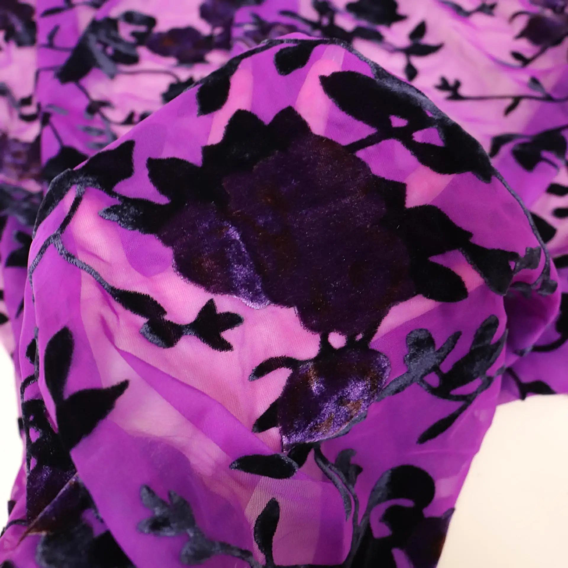 Woven Brocade Sticky Velvet Printed Burnt out Fabric Nightdress Dress Cheongsam Cloth
Woven Brocade Sticky Velvet Printed Burnt out Fabric Nightdress Dress Cheongsam Cloth