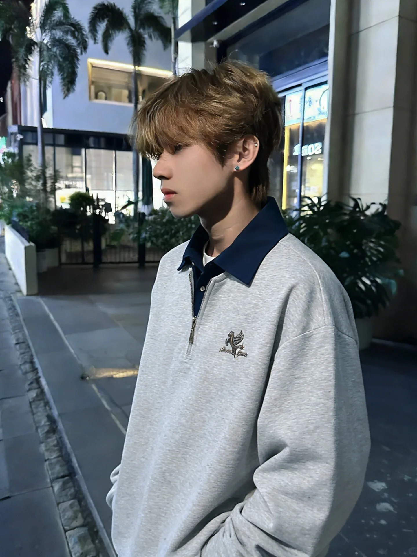Men's Long Sve Hoodie Fake Two-Piece Embroidered irt Collar American Sle Spring Autumn Casual Faion Warm Cotton Poly...
Men's Long Sve Hoodie Fake Two-Piece Embroidered irt Collar American Sle Spring Autumn Casual Faion Warm Cotton Poly...
