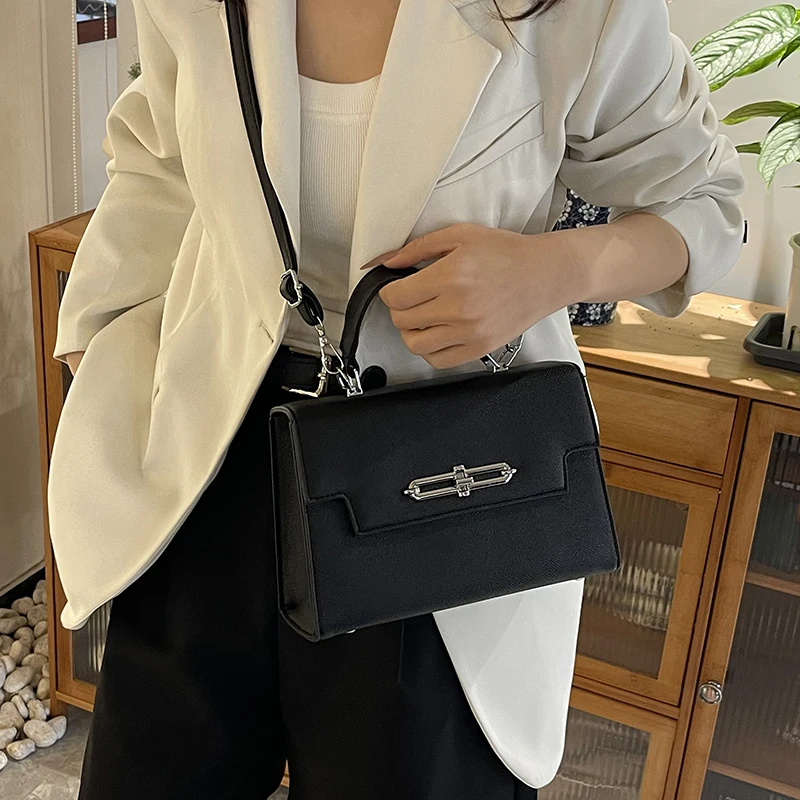Versatile Designer Tote Bag For Ladies - Soft Leather Crossbody Handbag With Adjustable Shoulder Strap & Lining
Versatile Designer Tote Bag For Ladies - Soft Leather Crossbody Handbag With Adjustable Shoulder Strap & Lining