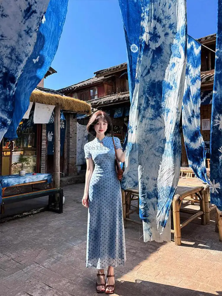 New Chinese Style Blue Polka Dot Short Sleeve Summer Dress - Sexy Slim Fit Cheongsam Qipao, Elegant Retro Bodycon Maxi Dress
New Chinese Style Blue Polka Dot Short Sleeve Summer Dress - Sexy Slim Fit Cheongsam Qipao, Elegant Retro Bodycon Maxi Dress